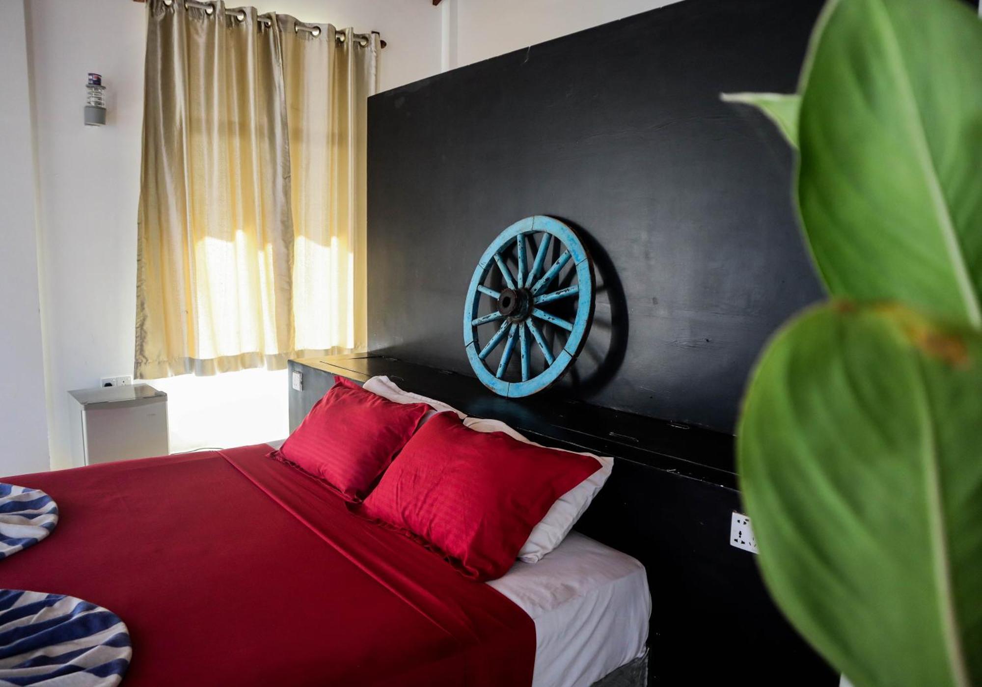 Singhe House Hotel Dickwella Exterior photo